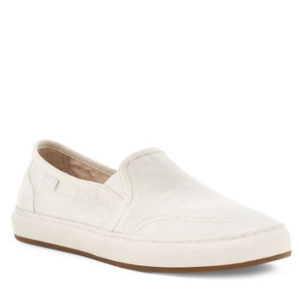 Sanuk NWT women’s sidewalk surfers in Avery white